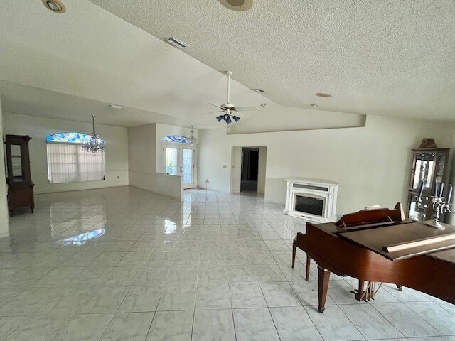 Building Photo - 5638 Country Lakes Dr