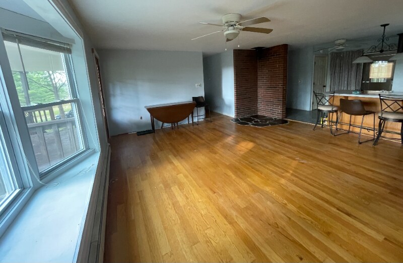 Building Photo - 21 Freedom Ln