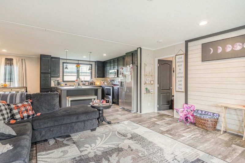 Building Photo - 3824 Wayside Rd