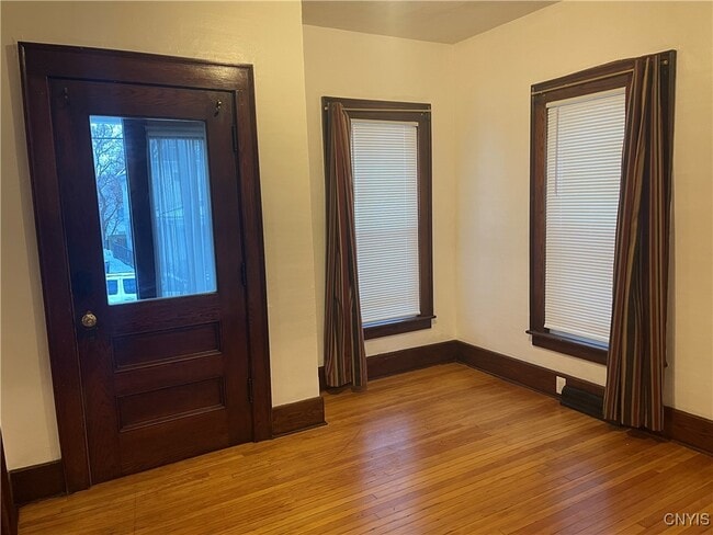 Building Photo - 251 Tennyson Ave