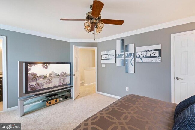 Building Photo - 26147 Lands End Dr