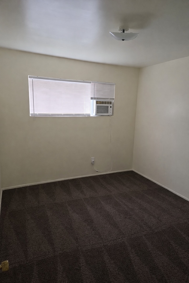 Building Photo - 955 W C St