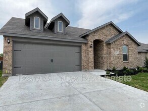Building Photo - 5812 Utopia Dr