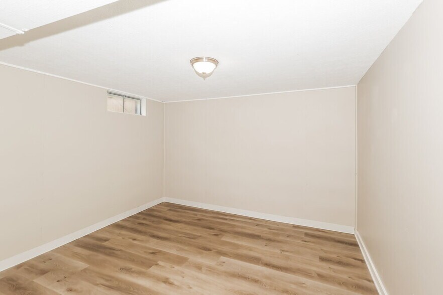 Building Photo - 7017 Field View Ct
