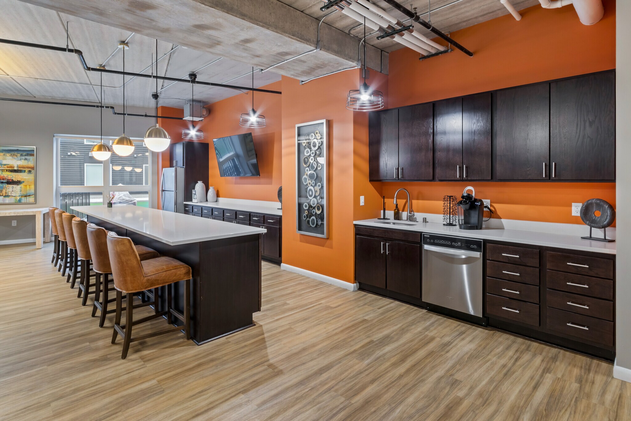 Building Photo - 8041 W Bluemound Rd