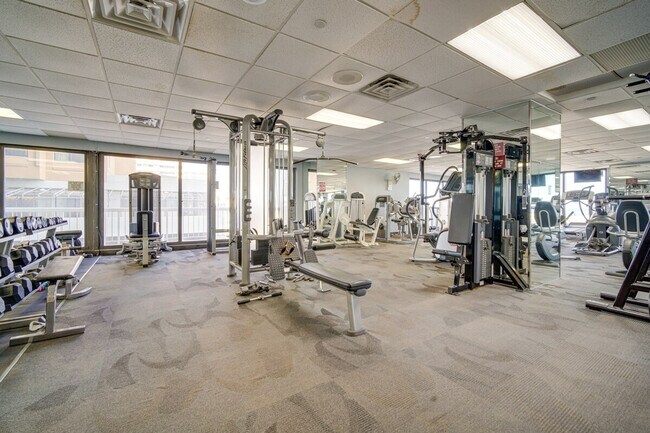 Building Photo - 3101 Boardwalk