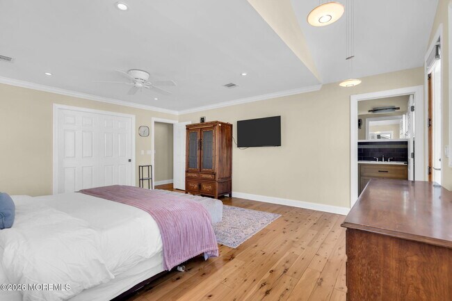 Building Photo - 326 Cutter Ln