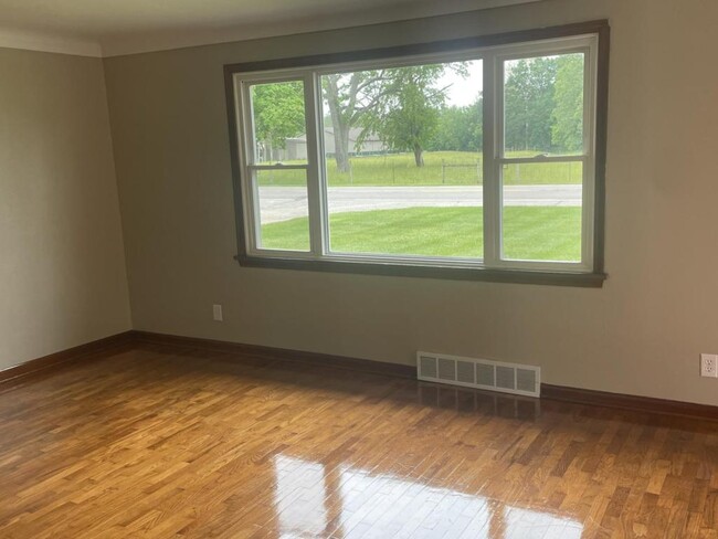 Building Photo - 6470 US-223