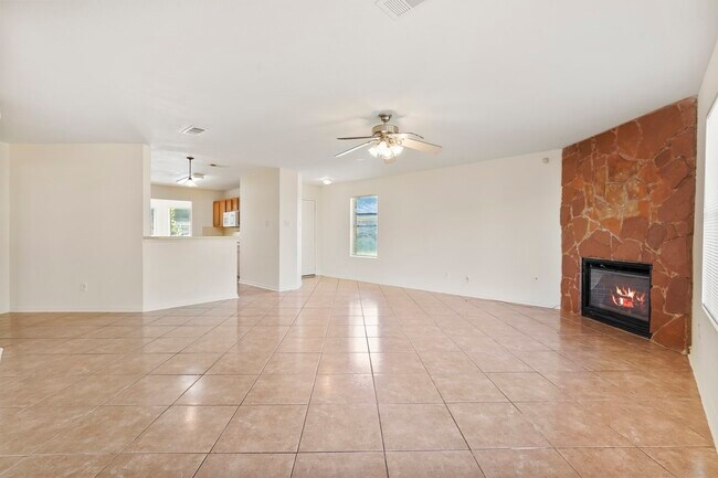 Building Photo - 16342 Blue Rock Springs Dr