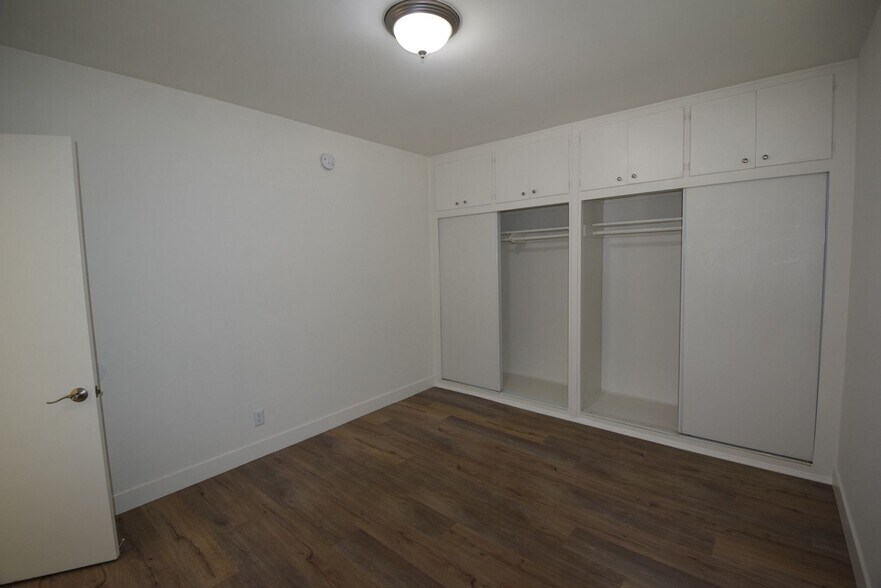 Building Photo - 4565 Hazeltine Ave