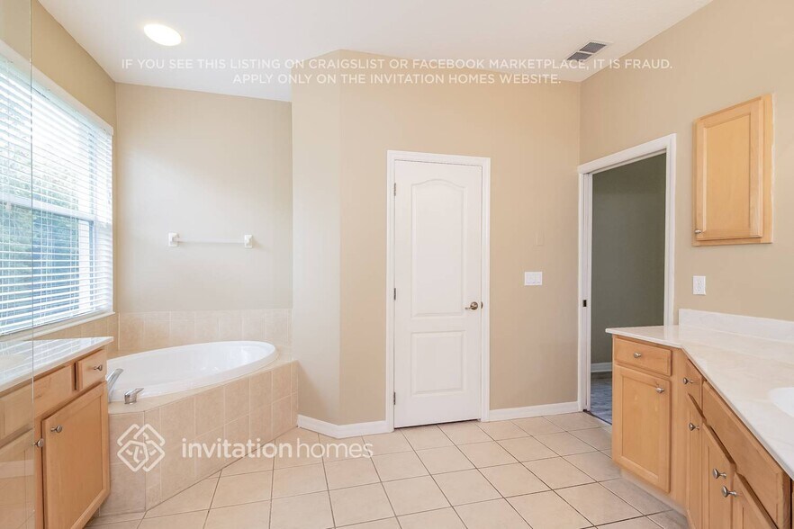 Building Photo - 6503 Rock Bridge Ln