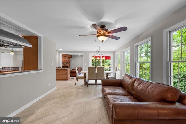 Building Photo - 10218 Feaga Farm Ct