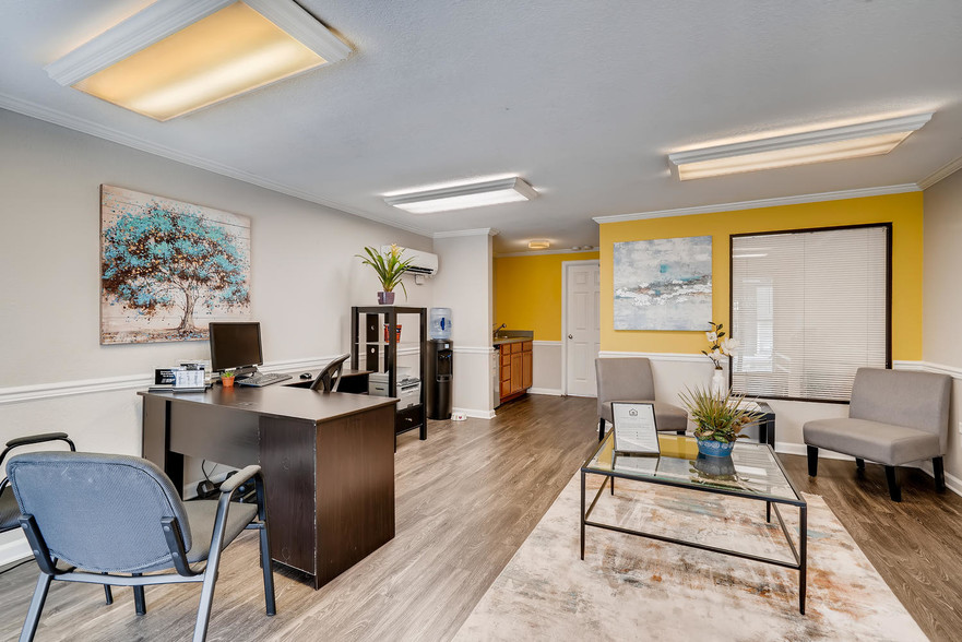 Carlisle on the Park | Denver, Co. Apartments - Carlisle on the Park Apartments