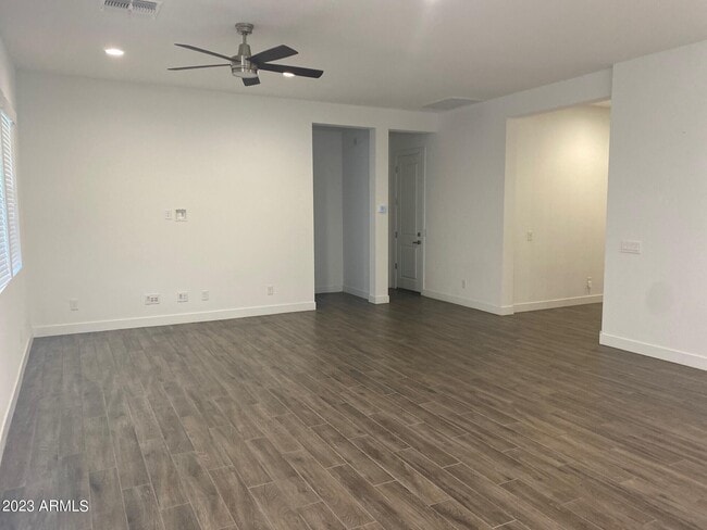 Building Photo - 7218 W Pinnacle Vista Dr