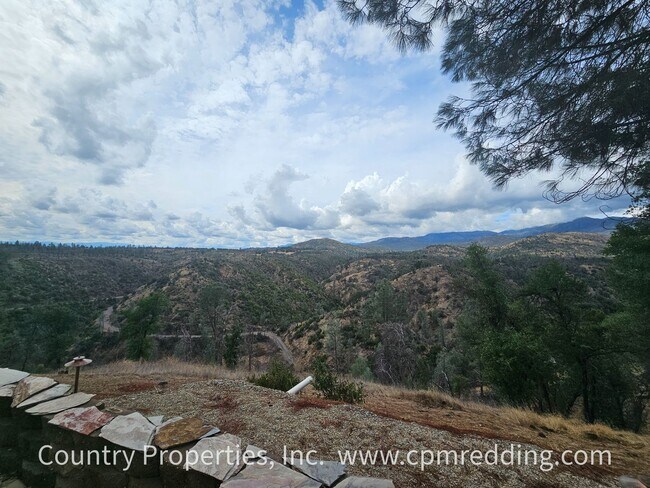 Building Photo - Amazing Short-Term Housing Opportunity in a Custom 4-Bedroom House!