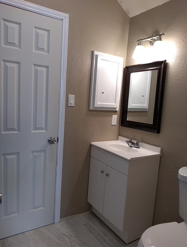 Building Photo - 3119 Voss Dr