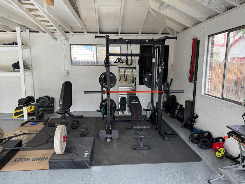 Building Photo - 4431 Fillmore St