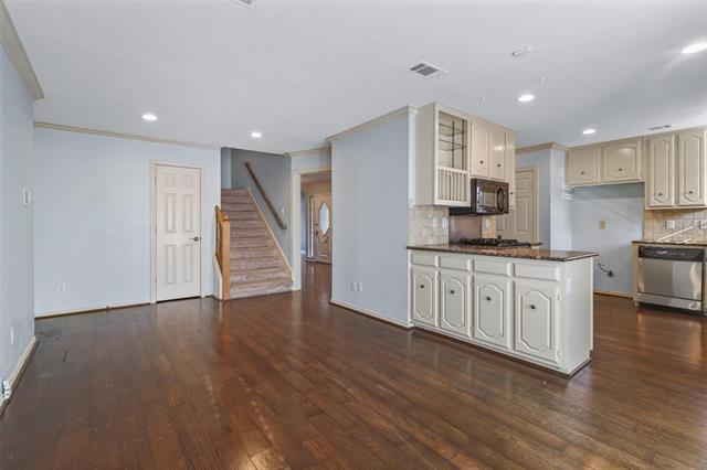 Building Photo - 2705 Pinery Ln