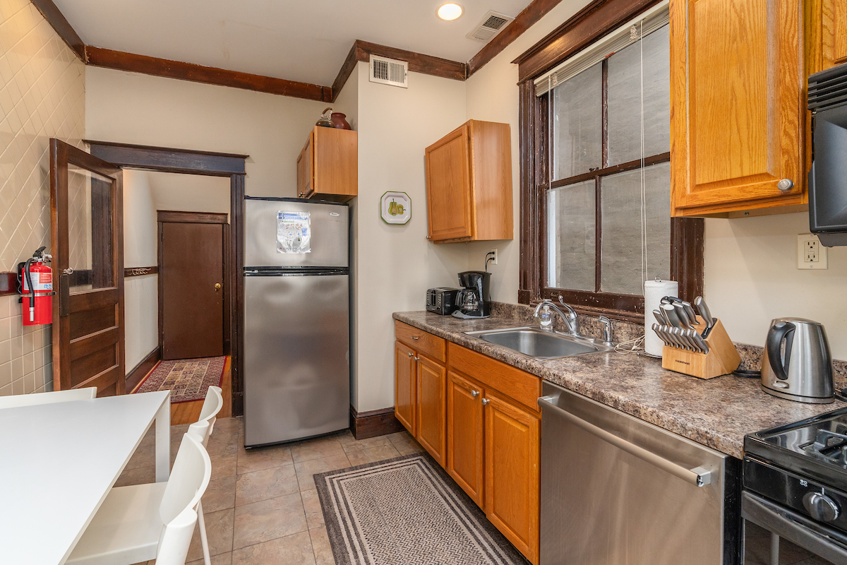 kitchen - 724 13th St SE