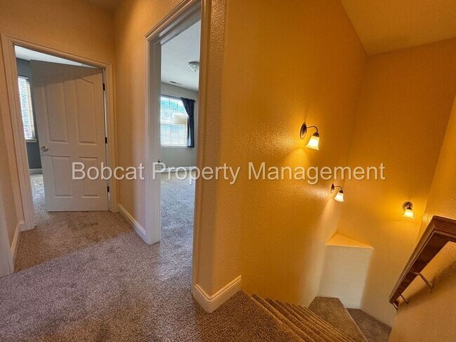 Building Photo - 1231 Flintwood Dr