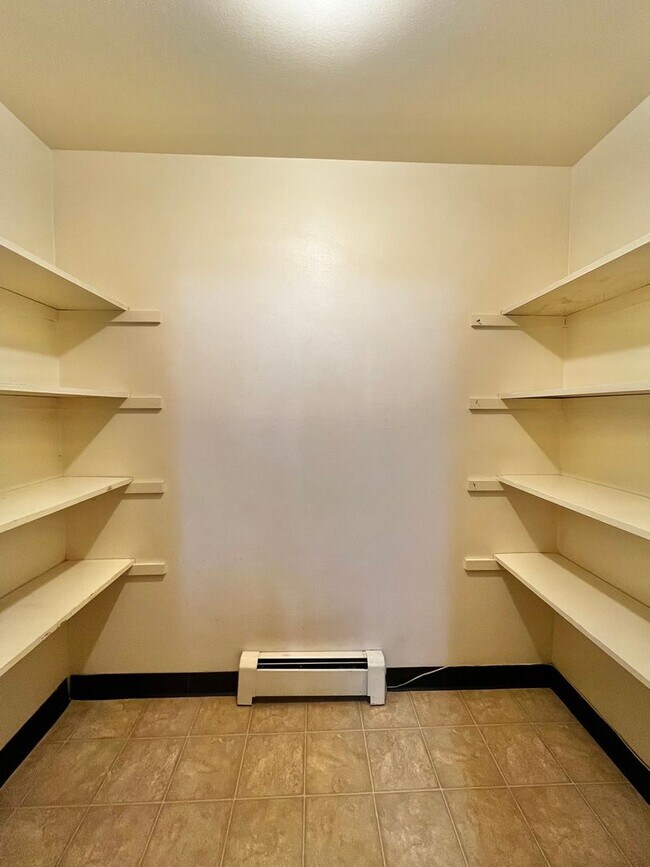 Building Photo - Mathews634 (KC-JF-NB)