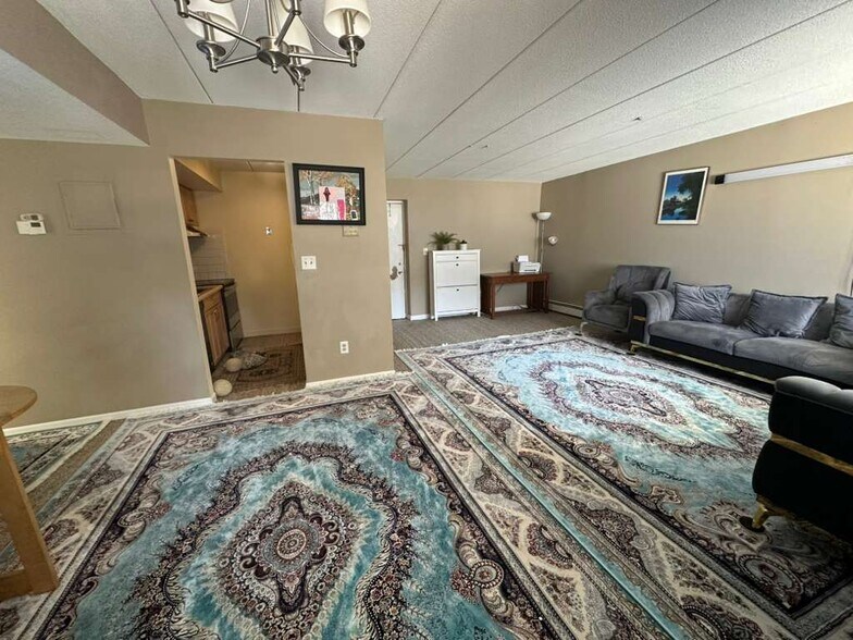 Building Photo - 157 Franklin St