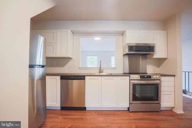 Building Photo - 12300 Sweetbough Ct