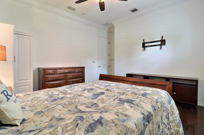 Building Photo - 1289 Beacon Cir