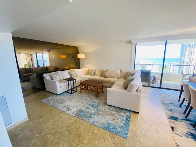 Building Photo - 1910 Ala Moana Blvd