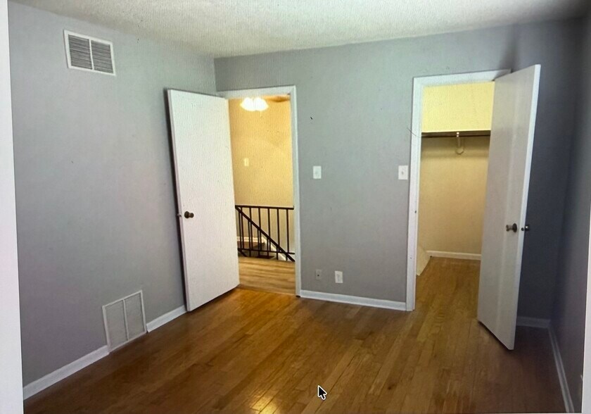 Building Photo - 6536 Lupine Ter