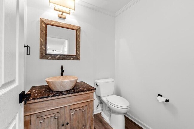 Building Photo - 6603 Whitemarsh Valley Walk