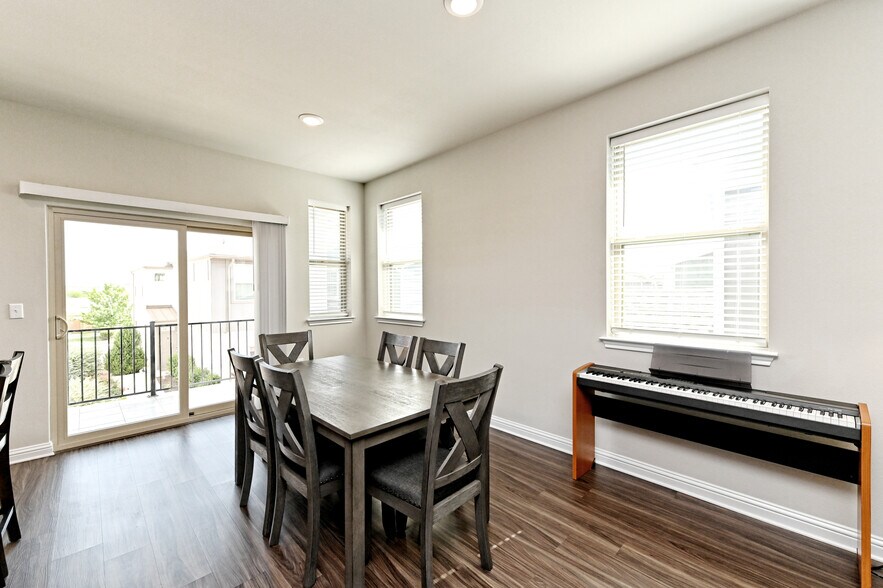 Building Photo - 7803 Norah Dr