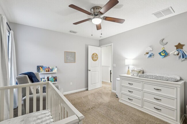 Building Photo - YOUR DREAM RENTAL HOME AWAITS!