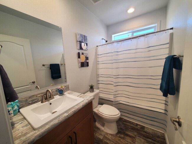 Building Photo - 4100 N Romero Rd