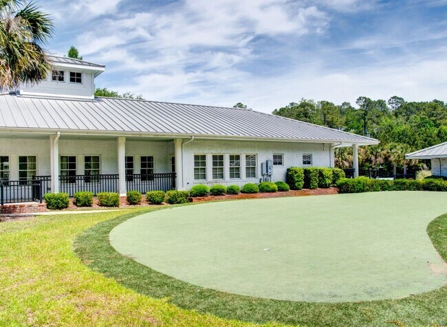 Building Photo - 694 Hadley Ct SE