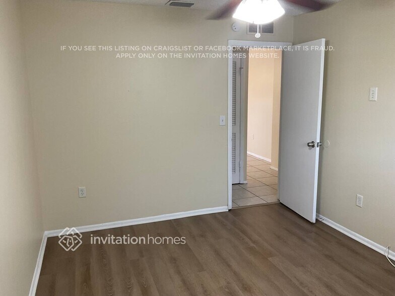 Building Photo - 6214 Palmview Ct