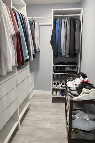 Building Photo - 11260 Orion Ave