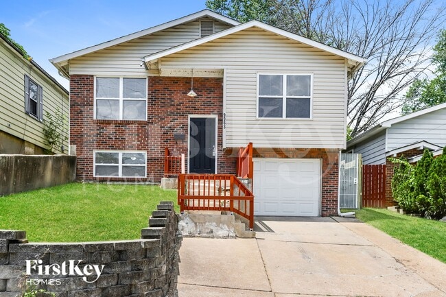 Building Photo - 9963 Meadow Ave