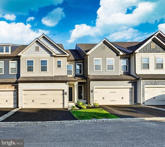 Building Photo - 302 Milton Stamp Dr