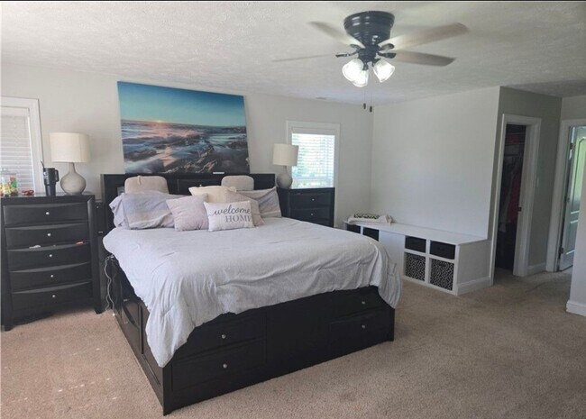 Building Photo - 7290 Sandcastle Ln