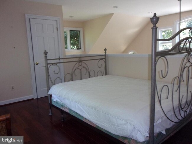 Building Photo - 7806 Glenhaven Ct