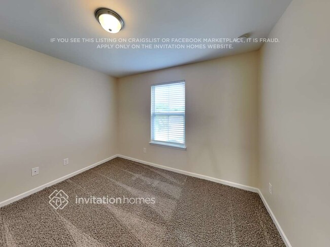 Building Photo - 7048 McLothian Ln