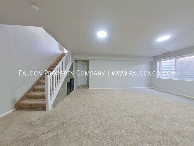 Building Photo - 9345 Hirono Rd
