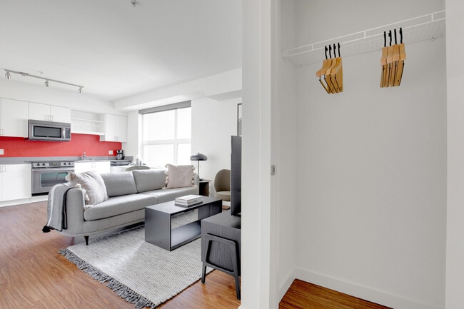 Building Photo - 330 3rd Ave W