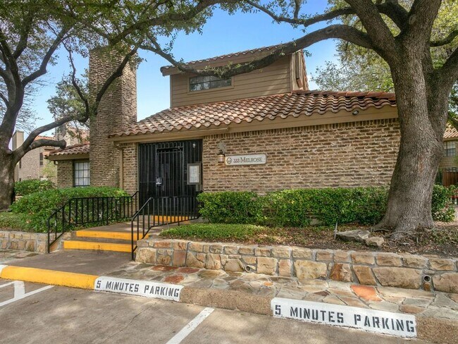 Building Photo - 333 Melrose Dr