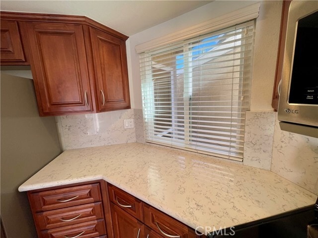 Building Photo - 28082 Palmetto Ct