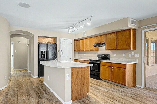 Building Photo - 16317 N 152nd Ave