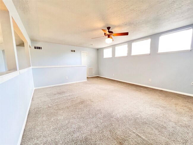 Building Photo - 11407 Briar Rose Dr