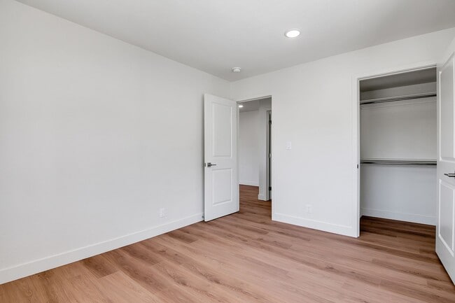 Building Photo - Malaga-GJA