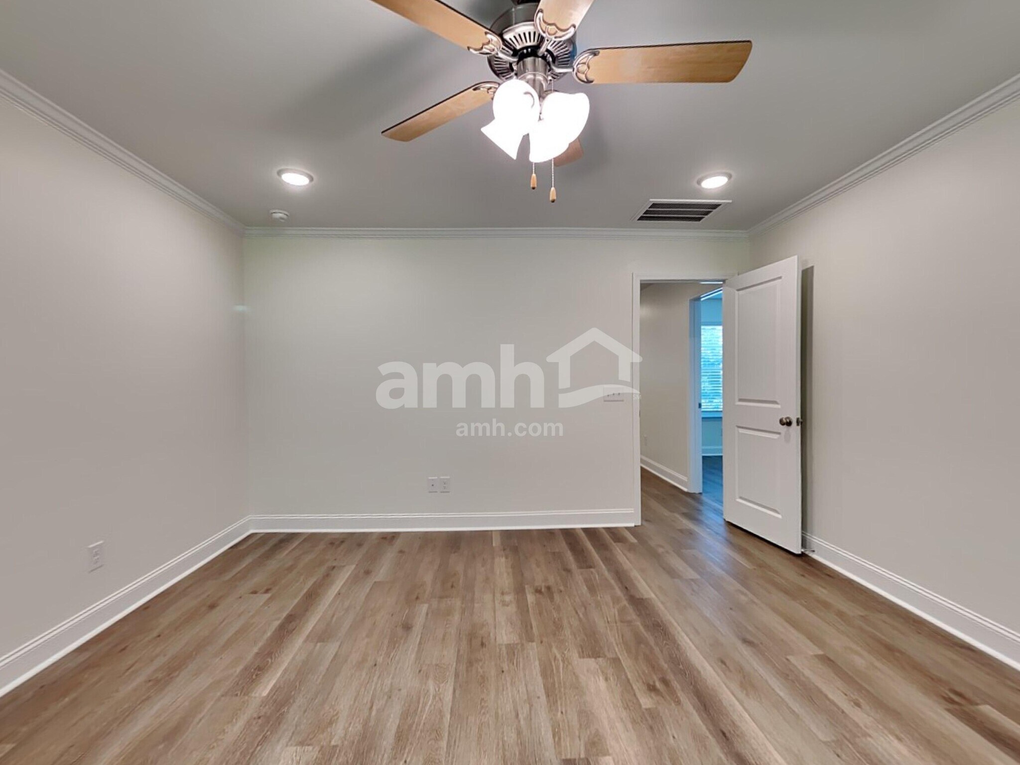 Building Photo - 1502 Brookgreen Dr